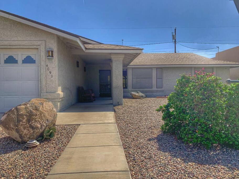 Desert Getaway - Centrally Located, Trail Access Steps Away! Lake Havasu City Dış mekan fotoğraf