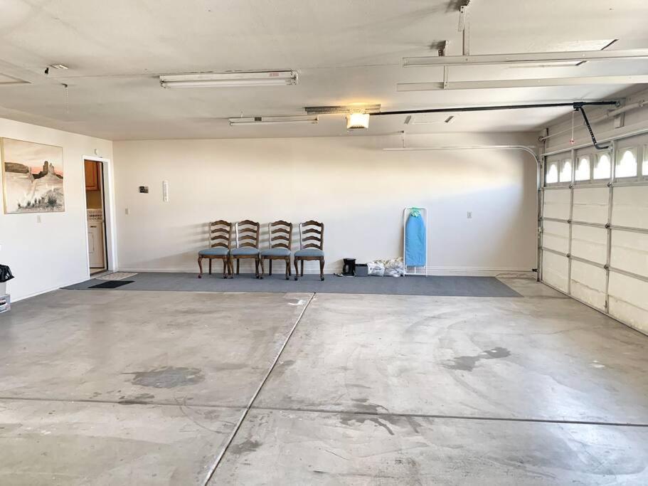 Desert Getaway - Centrally Located, Trail Access Steps Away! Lake Havasu City Dış mekan fotoğraf